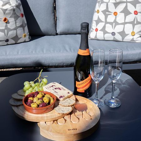 Elliot Oliver - 2 Bedroom Garden Apartment With Parking Cheltenham Eksteriør bilde