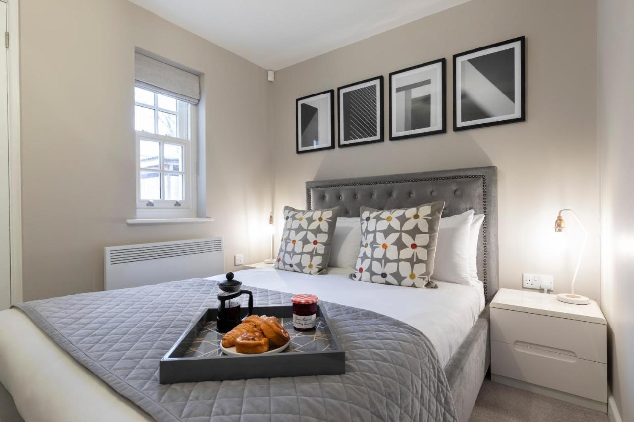 Elliot Oliver - 2 Bedroom Garden Apartment With Parking Cheltenham Eksteriør bilde